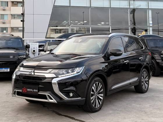 MITSUBISHI OUTLANDER 3.0 MIVEC V6 GASOLINA HPE-S AWD AUTOMÁTICO MITSUBISHI OUTLANDER 3.0 MIVEC V6 GASOLINA HPE-S AWD AUTOMÁTICO